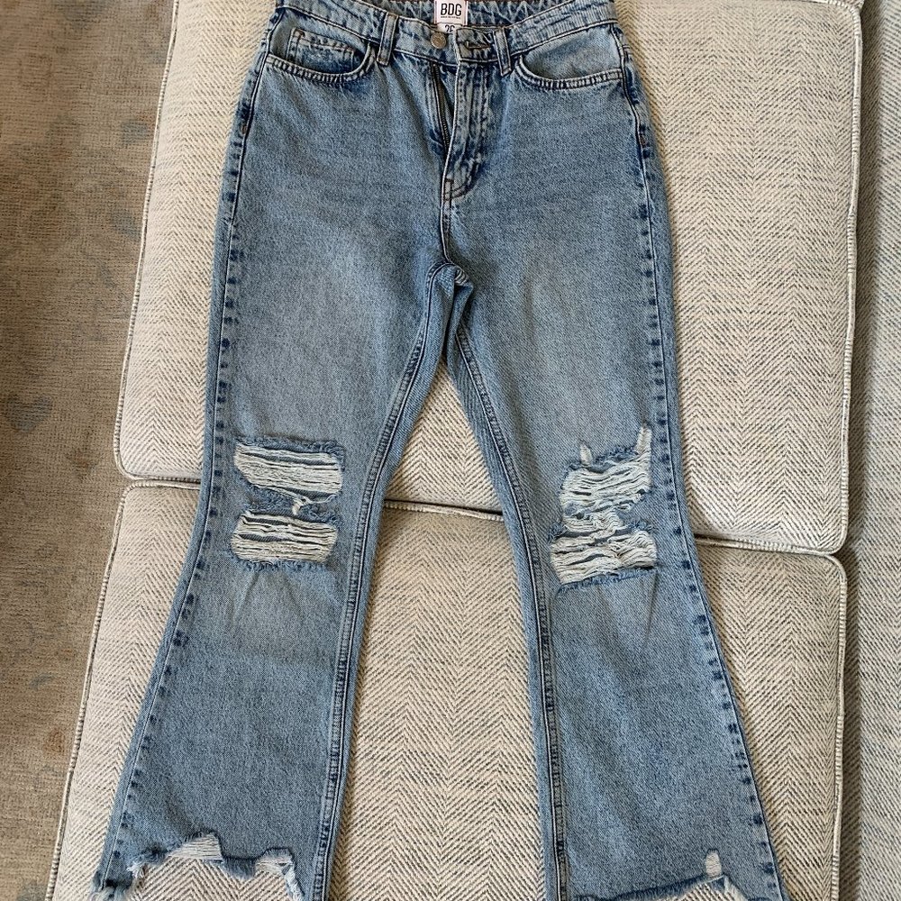 Urban Outfitters BDG Distressed Cropped Fray Hem Jeans Sz 26